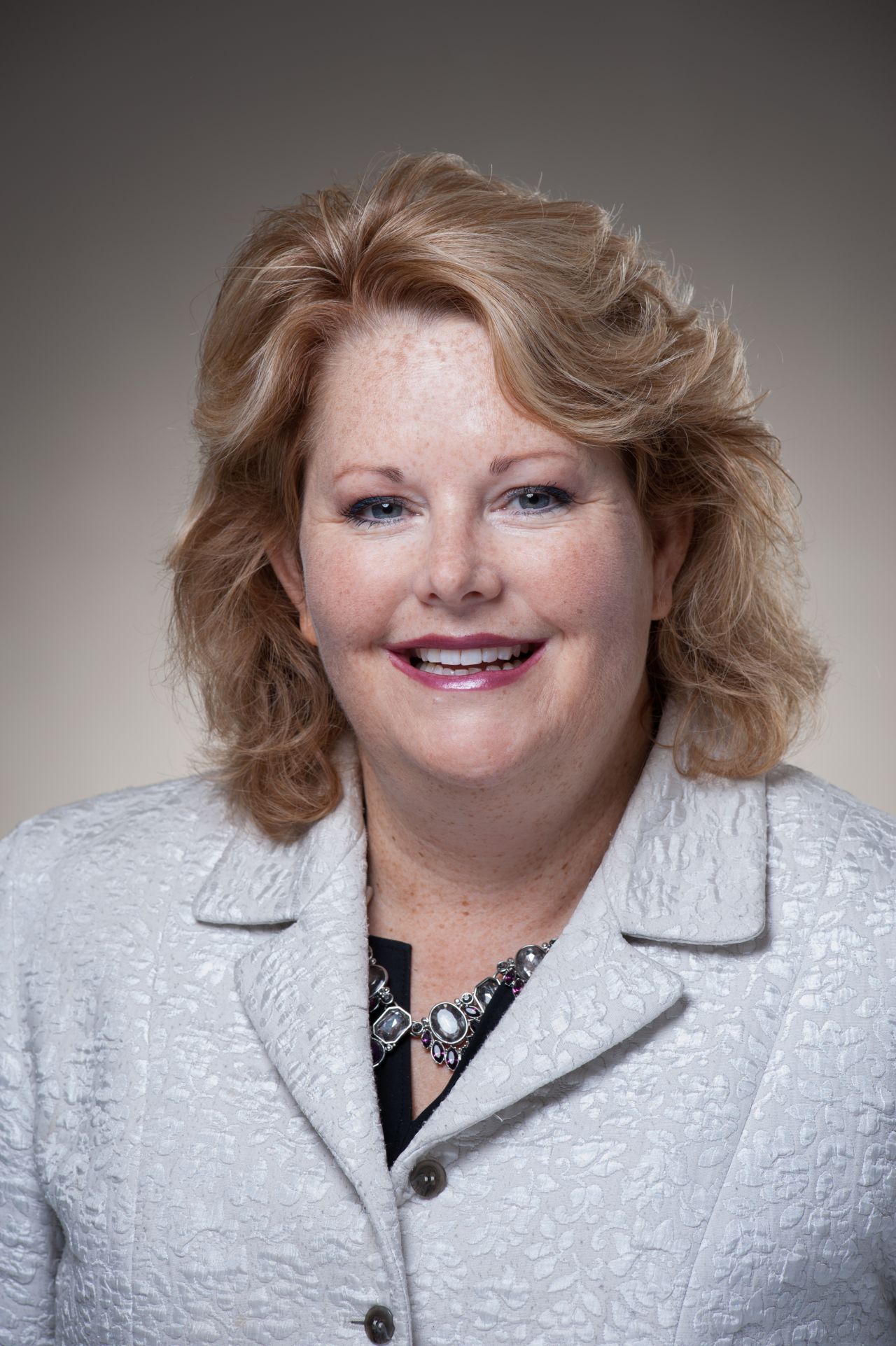 Diane Gray's Headshot